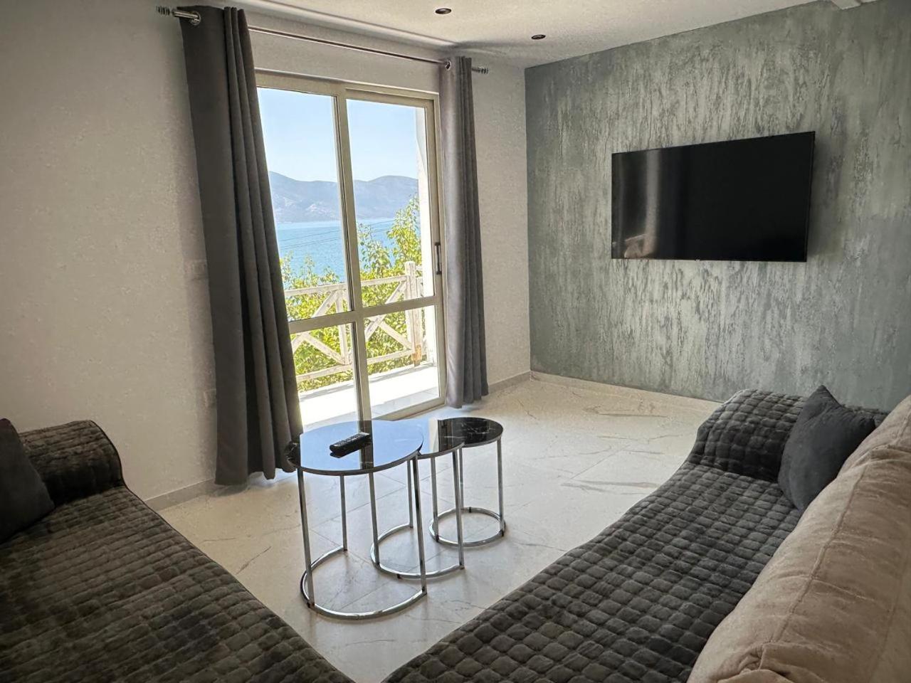 Marios Rooms Radhimë Esterno foto